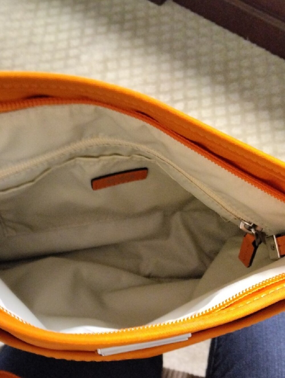 Tumi Orange Nylon Crossbody Shoulder Bag - Picture 2 of 3